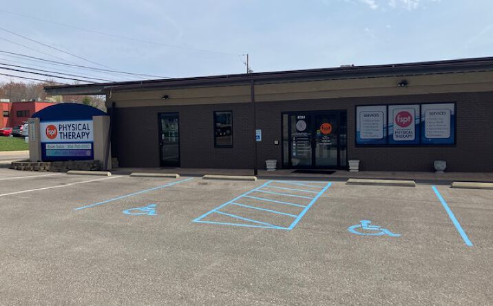 Pictures of Mixed Use, Multifamily, Office, Retail property located at 3761 Teays Valley Rd,, Hurricane, WV 25526 for sales - image #1