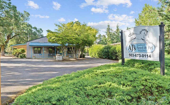 Pictures of Office property located at 22525 SW Stafford Rd, Tualatin, OR 97062 for sales - image #1
