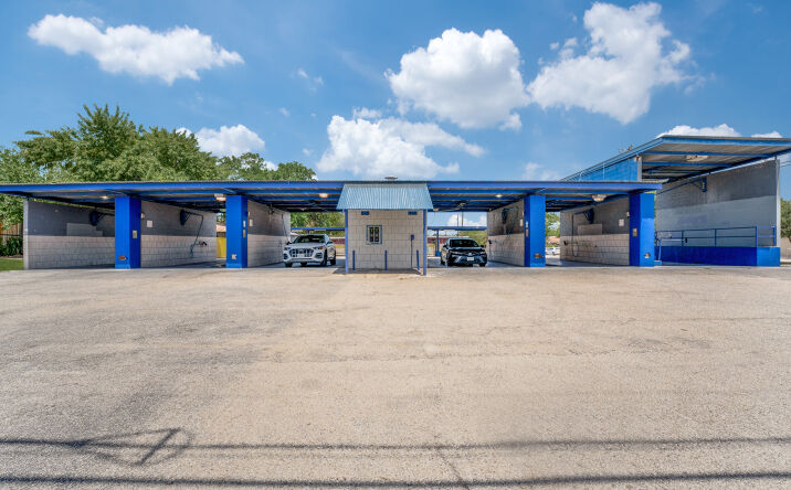 Pictures of Special Purpose property located at 402 N Zarzamora St, San Antonio, TX 78207 for sales - image #1