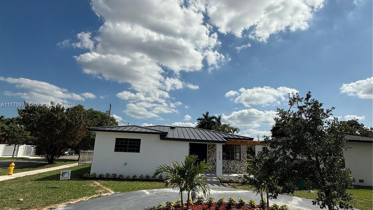 Pictures of Multifamily property located at 5152 SW 6th, Miami, FL 33134 for sales - image #1