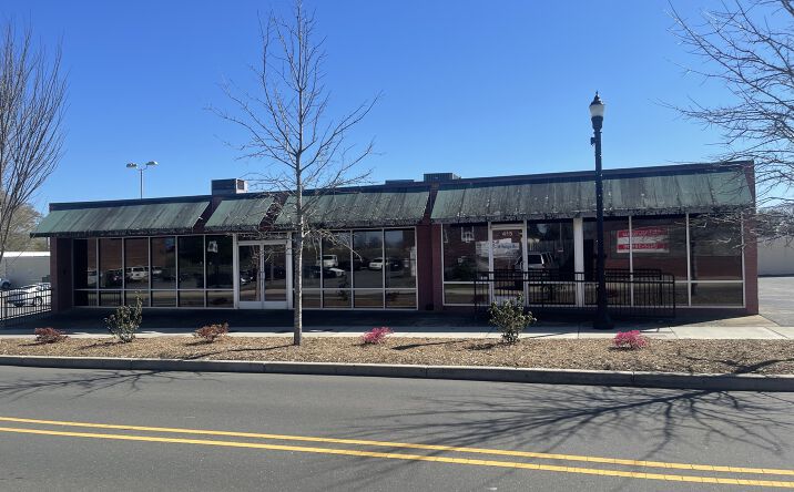 Pictures of Retail property located at 413 W Main Ave, Gastonia, NC 28052 for sales - image #1