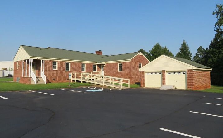 Pictures of Office property located at 110 Office Park Dr, Roanoke Rapids, NC 27870 for sales - image #1