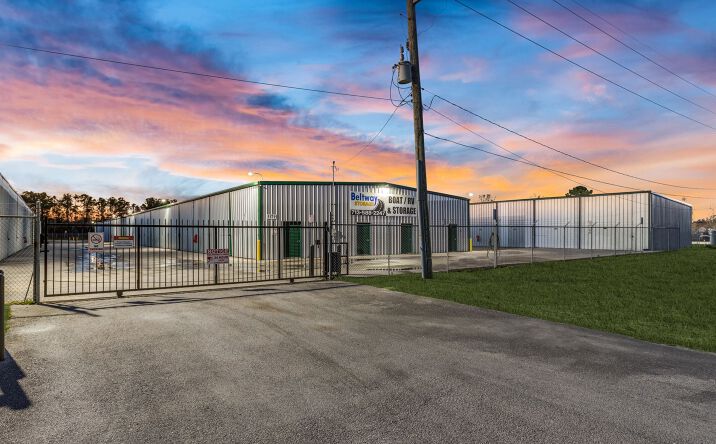 Pictures of Self Storage property located at 11711 C E King Pkwy, Houston, TX 77044 for sales - image #1