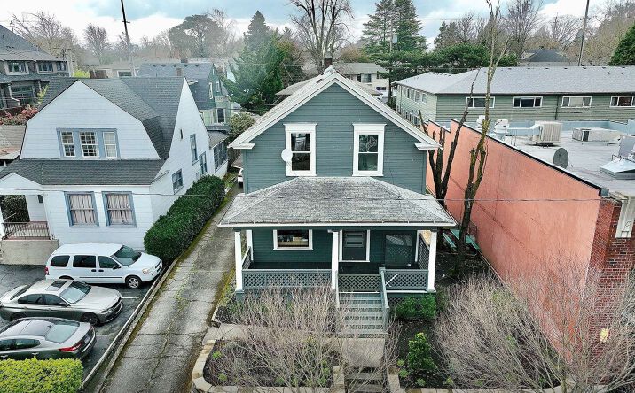 Pictures of Office property located at 1737 NE Broadway St, Portland, OR 97232 for sales - image #1