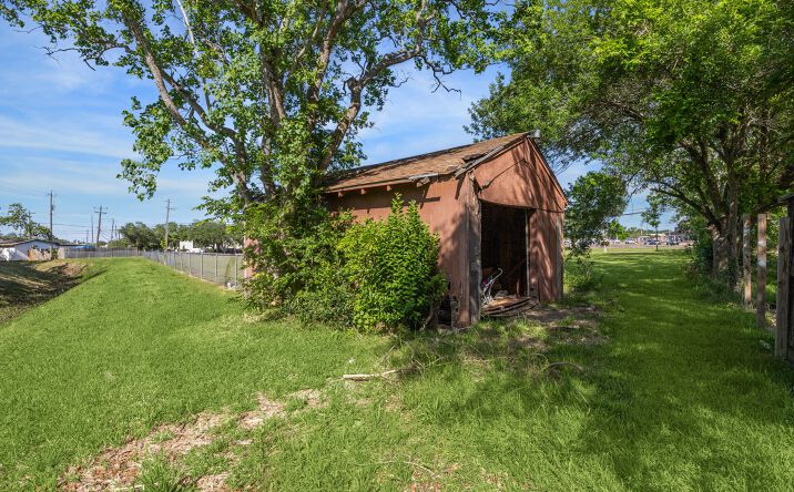 Pictures of Land property located at 0 Beamer Road, Houston, TX 77089 for sales - image #1