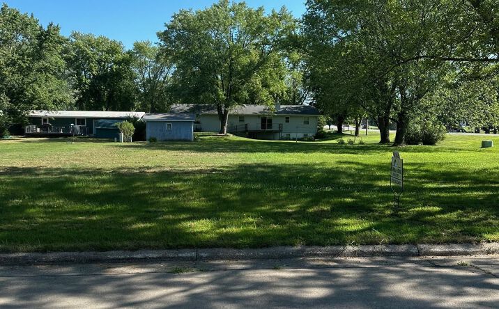 Pictures of Land property located at Lot 1 Riverview Heights, Algona, IA 50511 for sales - image #1