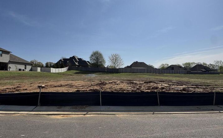 Pictures of Land property located at 51 Swanbourne Cove, Jackson, TN 38305 for sales - image #1