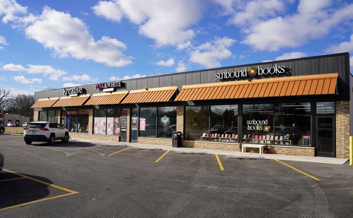 Pictures of Retail property located at 3209-3215 N Anthony Blvd, Fort Wayne, IN 46805 for sales - image #1
