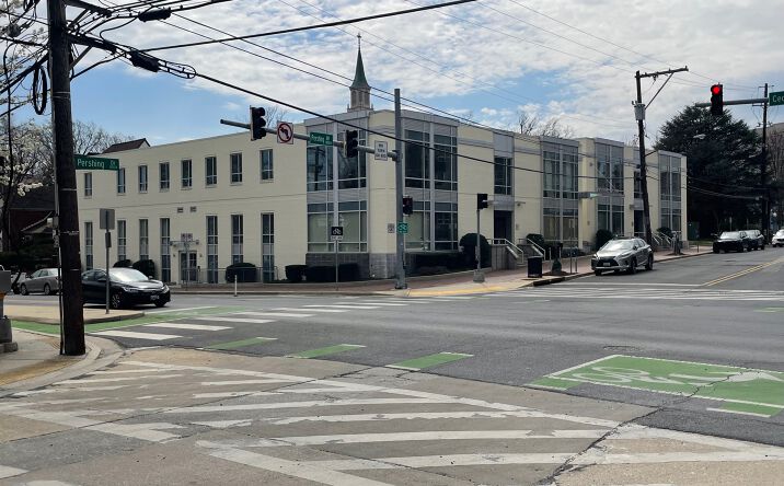 Pictures of Office property located at 804 Pershing Dr, Silver Spring, MD 20910 for sales - image #1