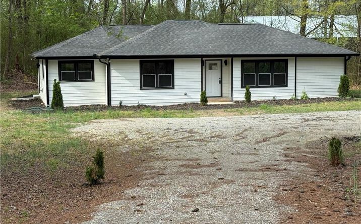 Pictures of Mixed Use, Office, Land property located at 12778 Cumming Highway, Canton, GA 30115 for sales - image #1