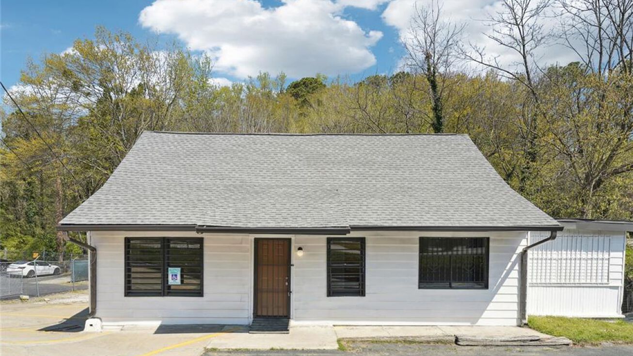 Pictures of Retail, Office, Industrial property located at 401 Cleveland Avenue SW, Atlanta, GA 30315 for sales - image #1