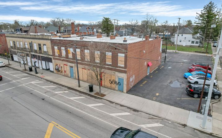 Pictures of Mixed Use, Multifamily, Retail property located at 2425-2429 West Broad Street, Columbus, OH 43204 for sales - image #1