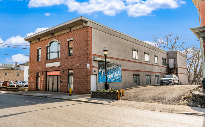 Pictures of Office property located at 224 Spruce St, Morgantown, WV 26505 for sales - image #1