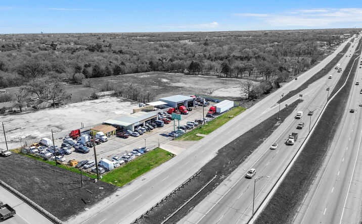 Pictures of Industrial, Retail property located at 11909 C F Hawn Fwy, Dallas, TX 75253 for sales - image #1