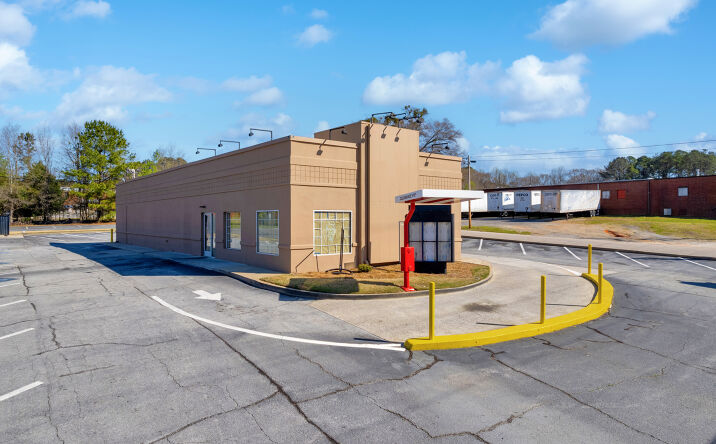 Pictures of Retail property located at 1100 W Spring St, Monroe, GA 30655 for sales - image #1