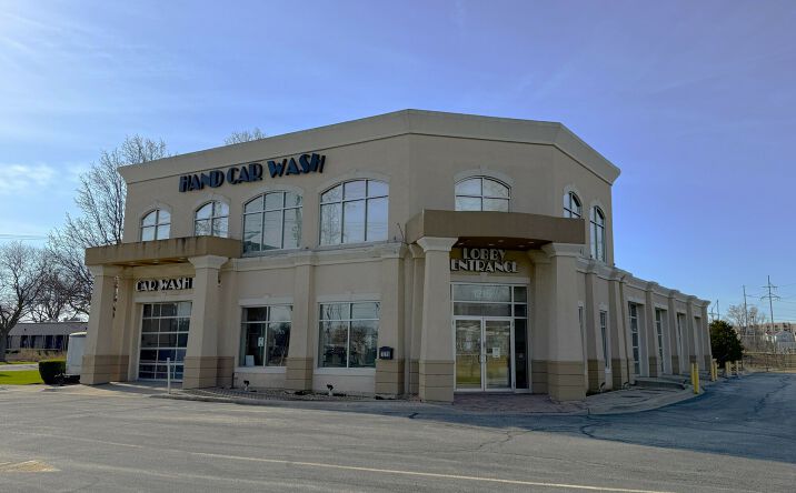 Pictures of Retail, Special Purpose property located at 1215 Rand Rd, Des Plaines, IL 60016 for sales - image #1