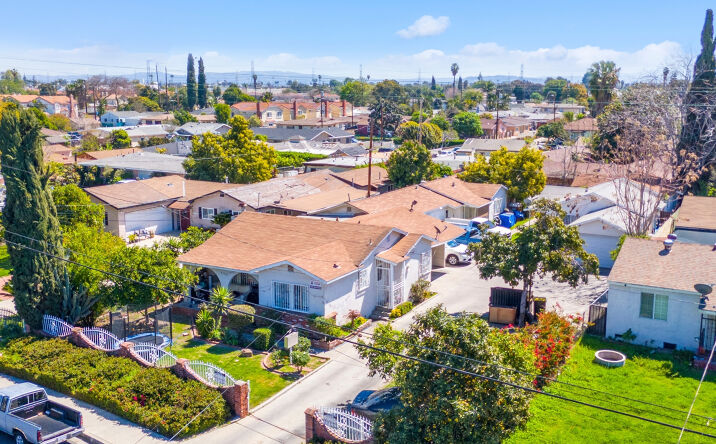 Pictures of Multifamily property located at 2708 Penn Mar Avenue, El Monte, CA 91732 for sales - image #1