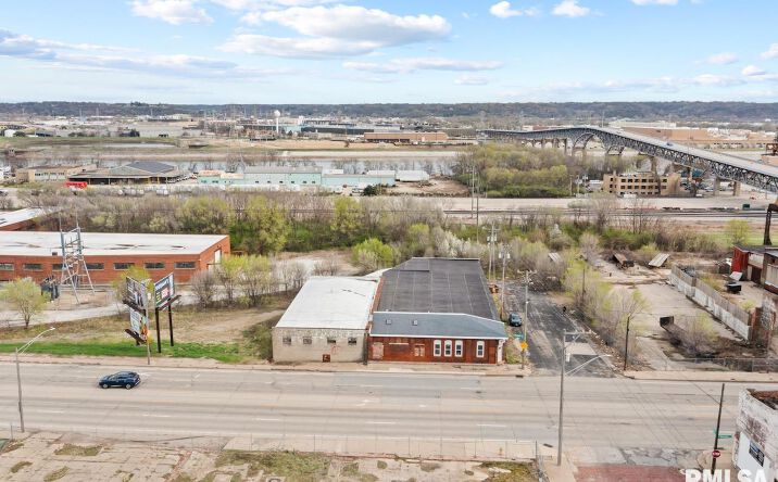 Pictures of Industrial property located at 1218 SW WASHINGTON Street, Peoria, IL 61602 for sales - image #1