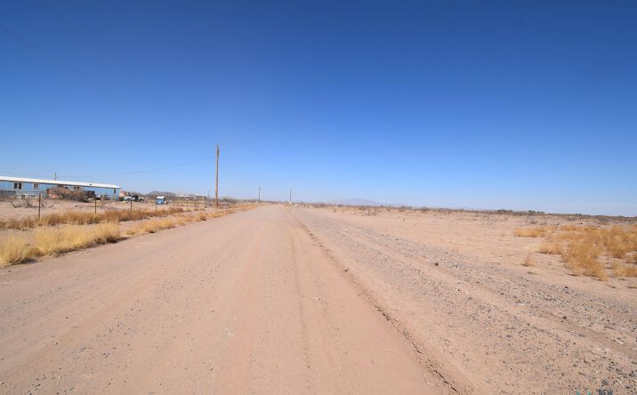Pictures of Land property located at Bessie Drive Lot 3, Deming, NM 88030 for sales - image #1