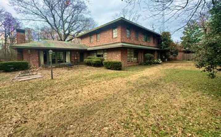 Pictures of Multifamily property located at 1710 HWY 82 W, Greenville, MS 38701 for sales - image #1