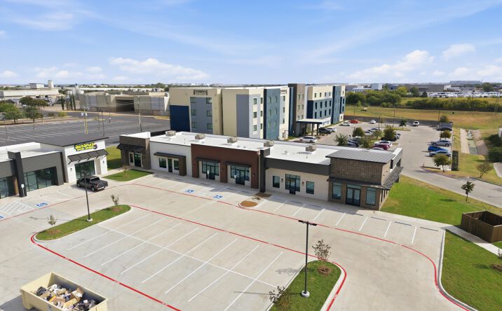 Pictures of Office, Retail property located at 203 Colonnade Pkwy, Woodway, TX 76712 for sales - image #1