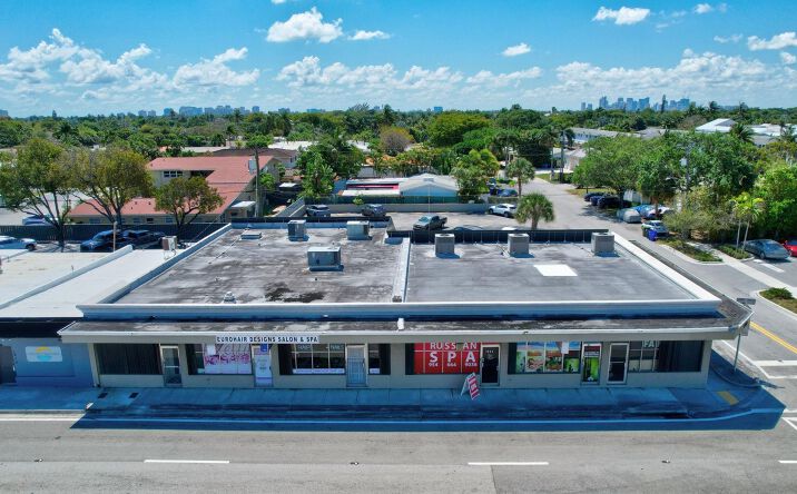 Pictures of Retail property located at 1900 E Oakland Park Boulevard, Fort Lauderdale, FL 33306 for sales - image #1