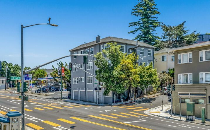 Pictures of Multifamily property located at 1000 E 33rd St, Oakland, CA 94610 for sales - image #1