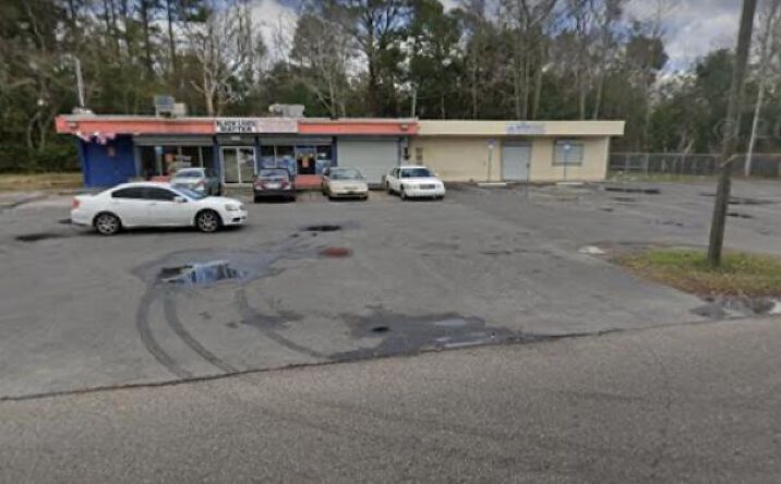 Pictures of Mixed Use property located at 9335 NORFOLK Boulevard, Jacksonville, FL 32208 for sales - image #1