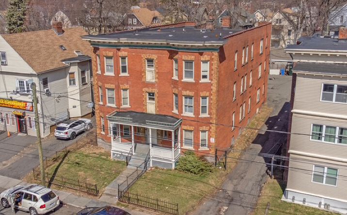 Pictures of Multifamily property located at 174 Ashley st, Hartford, CT 06105 for sales - image #1