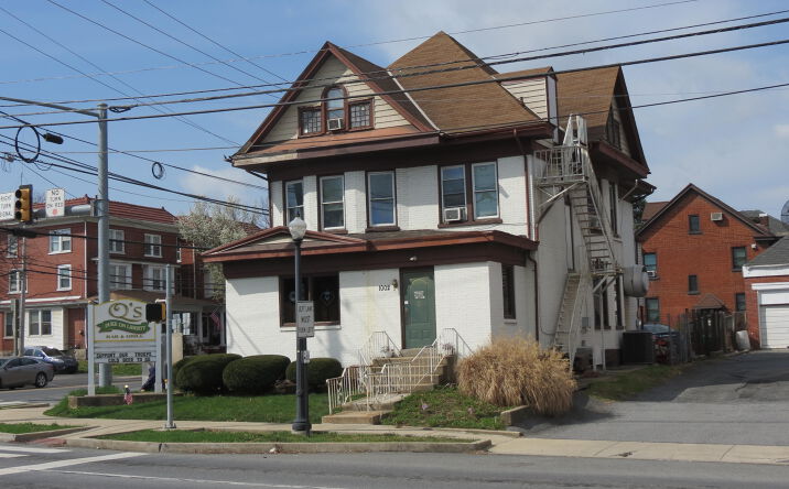 Pictures of Retail property located at 1002 N Duke St, Lancaster, PA 17602 for sales - image #1