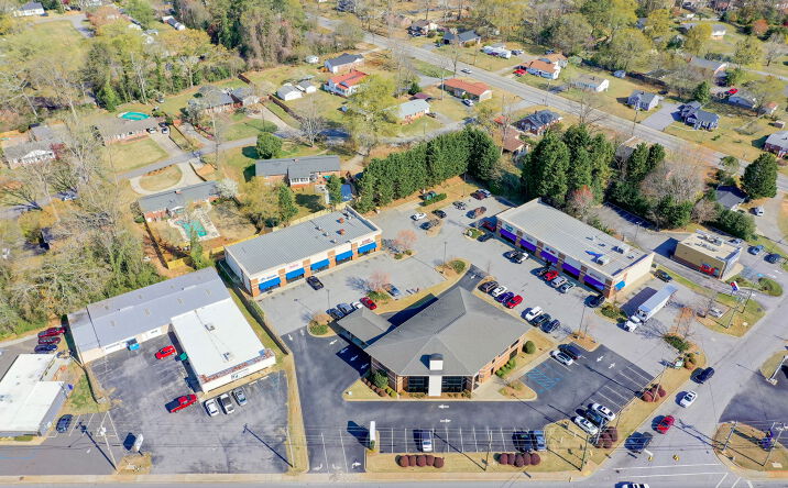 Pictures of Retail property located at 6606 Calhoun Memorial Hwy, Easley, SC 29640 for sales - image #1