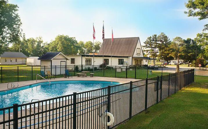Pictures of Mobile Home Park, Multifamily property located at 2690 Arena Rd, Unadilla, GA 31091 for sales - image #1