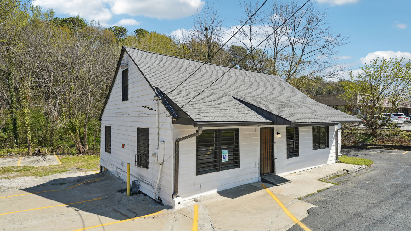 Pictures of Industrial, Office, Retail property located at 401 Cleveland Ave SW, Atlanta, GA 30315 for sales - image #1