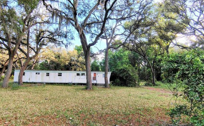 Pictures of Land property located at 7697 NW 165th St, Trenton, FL 32693 for sales - image #1