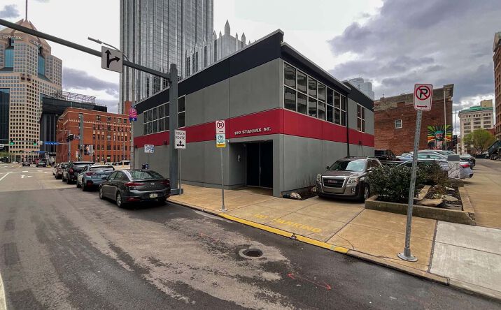 Pictures of Office property located at 100 Stanwix St, Pittsburgh, PA 15222 for sales - image #1