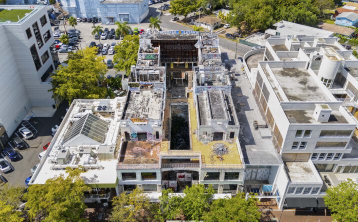 Pictures of Office, Retail property located at 3120-3138 Commodore Plz, Coconut Grove, FL 33133 for sales - image #1