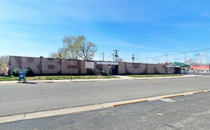 Pictures of Office, Retail property located at 3165 Myrtle Ave, Granite City, IL 62040 for sales - image #1