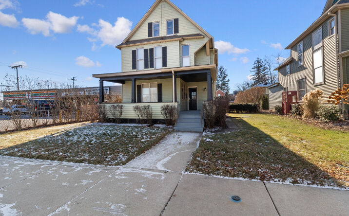Pictures of Multifamily, Mixed Use property located at 704 Lincolnway, Valparaiso, IN 46383 for sales - image #1