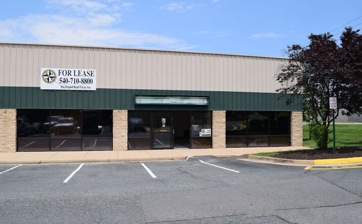 Pictures of Office, Retail property located at 10914 Patriot Highway, Fredericksburg, VA 22407 for sales - image #1