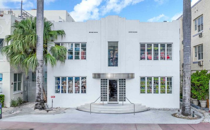 Pictures of Retail, Mixed Use property located at 832 Collins Ave, Miami Beach, FL 33139 for sales - image #1