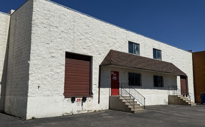 Pictures of Industrial property located at 2610 S Raritan Cir, Englewood, CO 80110 for sales - image #1