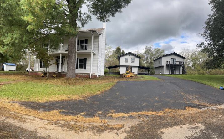 Pictures of Mixed Use, Multifamily property located at 67 Church St, Castlewood, VA 24224 for sales - image #1