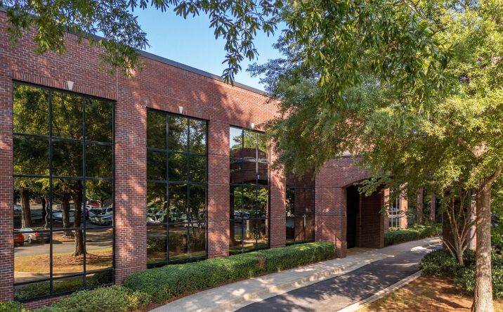 Pictures of Office property located at 10700 Medlock Bridge Rd, Duluth, GA 30097 for sales - image #1