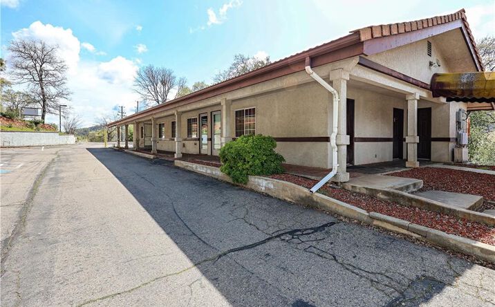 Pictures of Hospitality, Mixed Use, Office, Retail property located at 5320 State Highway 49 N, Mariposa, CA 95338 for sales - image #1
