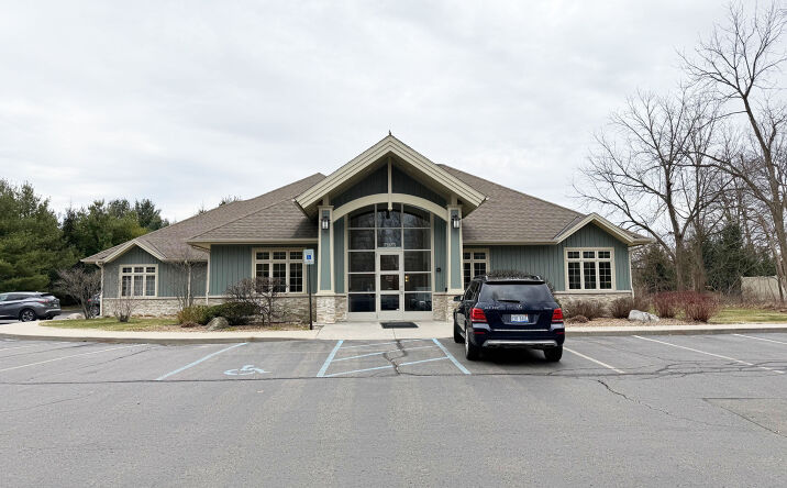 Pictures of Office property located at 7971 Moorsbridge Rd, Portage, MI 49024 for sales - image #1