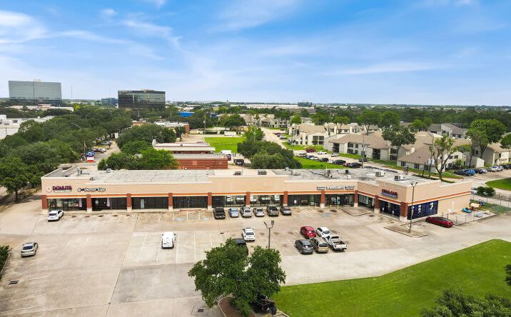 Pictures of Mixed Use, Office, Retail property located at 7306 W Tidwell Rd, Houston, TX 77040 for sales - image #1