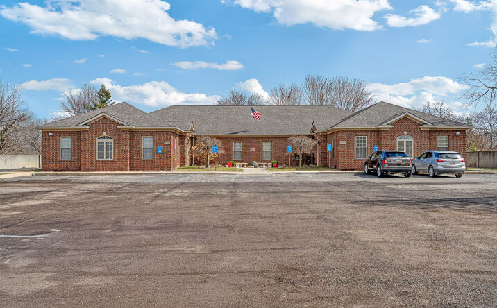 Pictures of Office property located at 15195 Allen Rd, Southgate, MI 48195 for sales - image #1