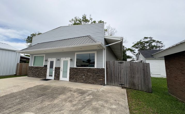 Pictures of Mixed Use, Office, Retail property located at 276 E. Pine, Ponchatoula, LA 70454 for sales - image #1