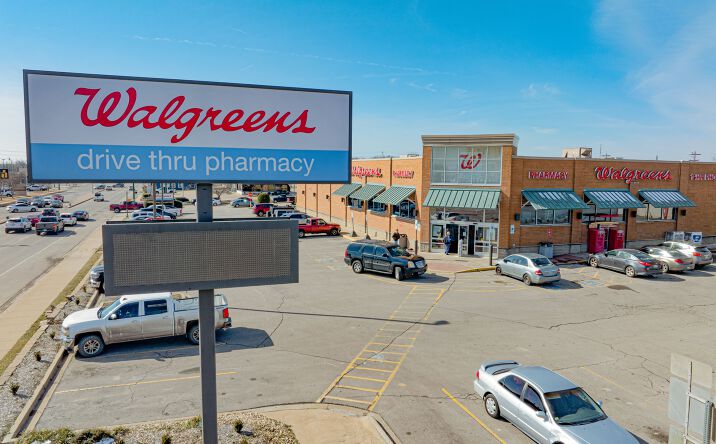 Pictures of Retail property located at 601 W Will Rogers Blvd, Claremore, OK 74017 for sales - image #1