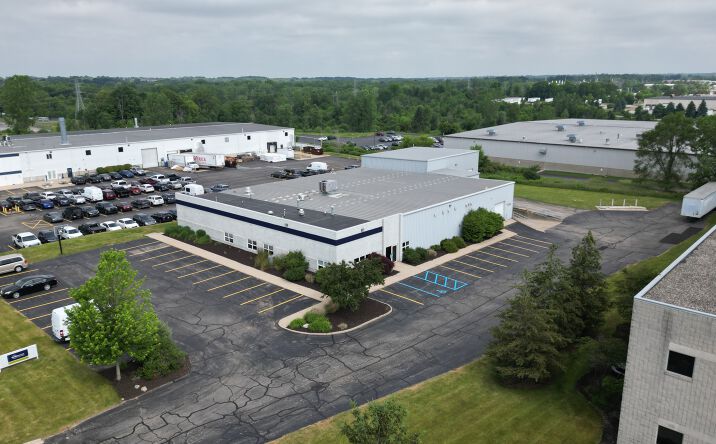 Pictures of Industrial property located at 3919 N Greenbrooke Dr SE, Grand Rapids, MI 49512 for sales - image #1